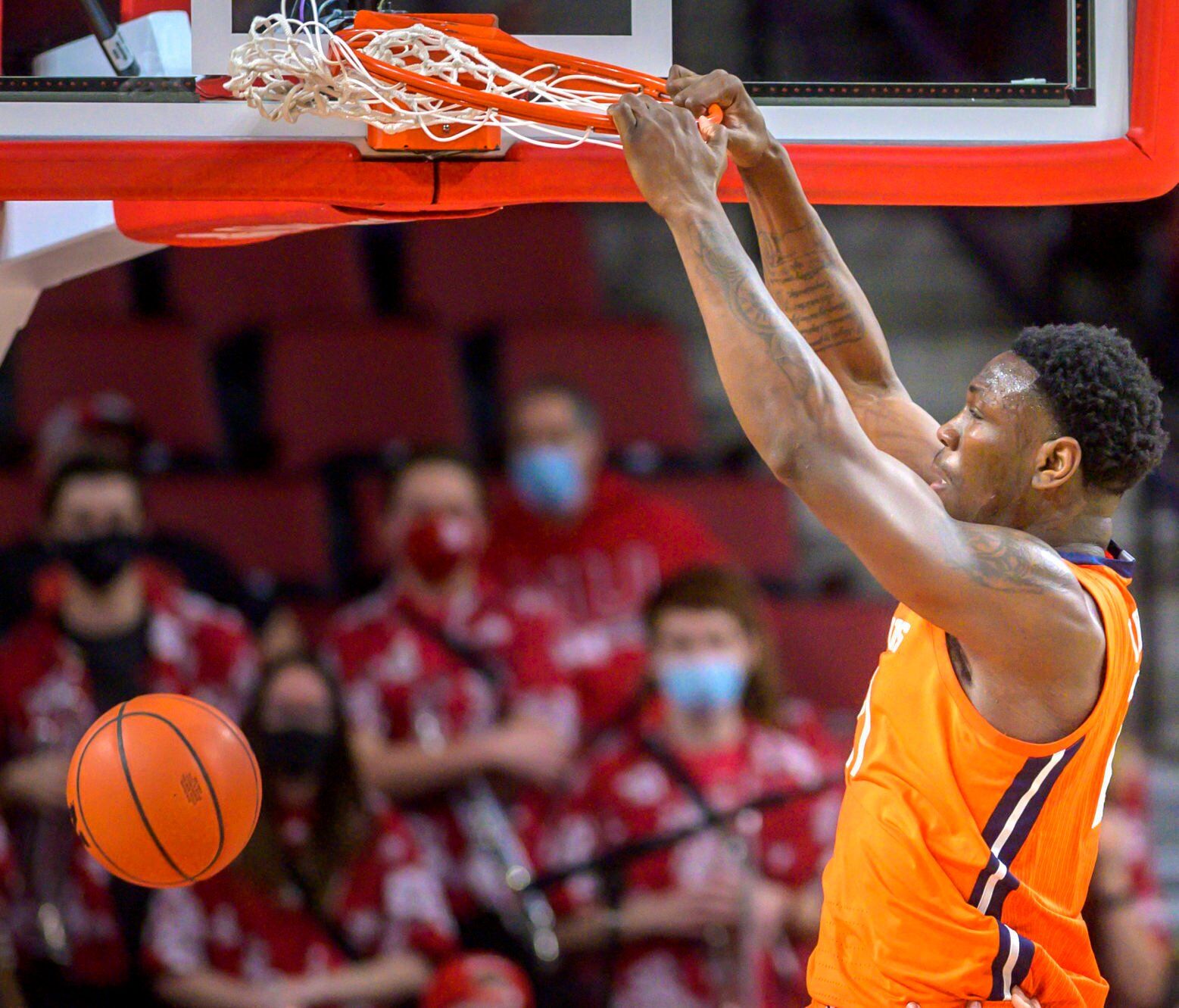 Illinois vs. Nebraska, 1.11